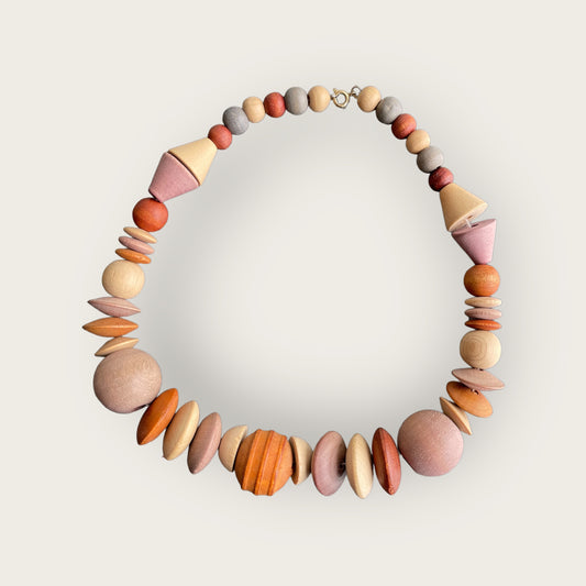 Wooden pastel 1970s necklace